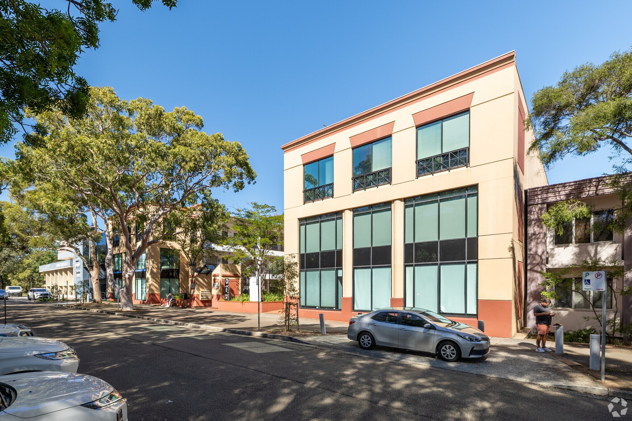 20-24 Gibbs St, Miranda for sale Primary Photo- Image 1 of 6