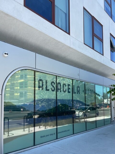 Plus de détails pour 5170 W Adams Blvd, Los Angeles, CA - Commerce de détail à louer