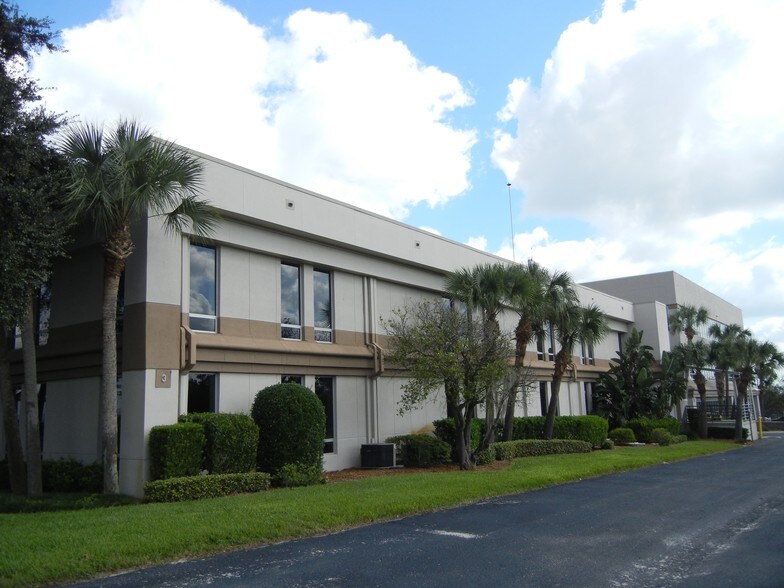 1144 Griffin Rd, Lakeland, FL à louer - Photo du bâtiment - Image 3 de 5