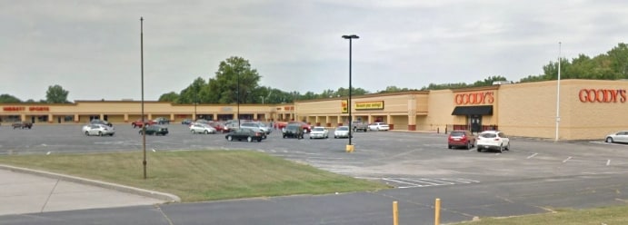 212 S Baltimore St, Olney, IL for lease - Building Photo - Image 3 of 3