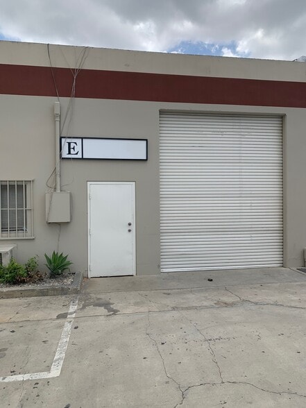 6733-6735 Suva St, Bell Gardens, CA for lease - Primary Photo - Image 1 of 6