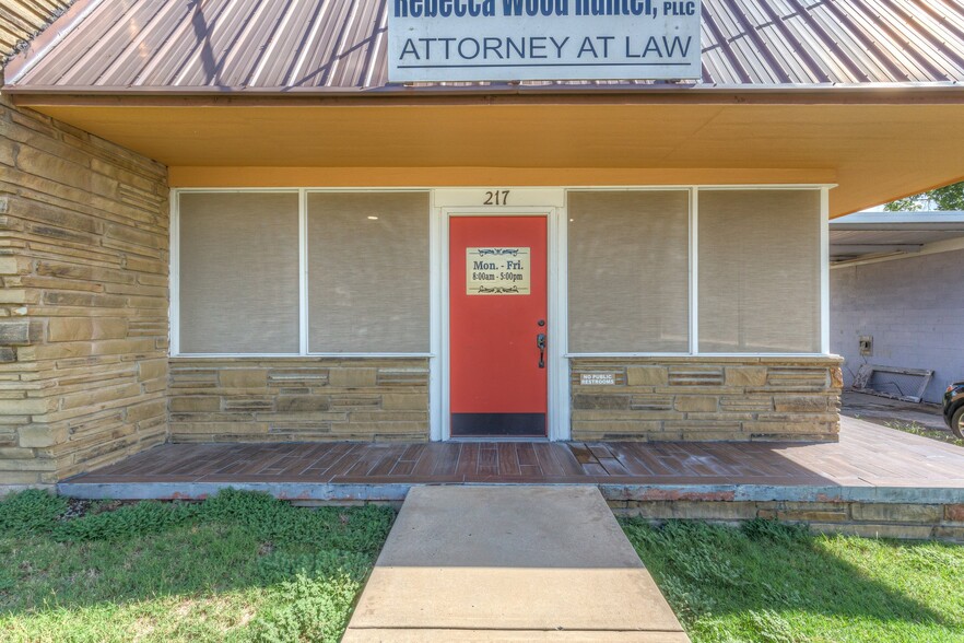 215-217 S Broadway St, Coweta, OK for sale - Building Photo - Image 1 of 1