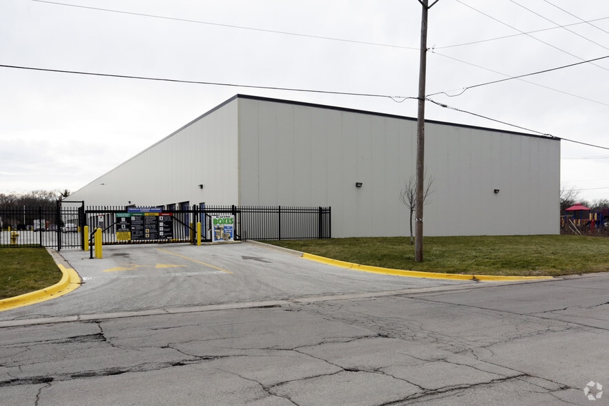 16650 Albany Ave, Markham, IL for lease - Building Photo - Image 3 of 11