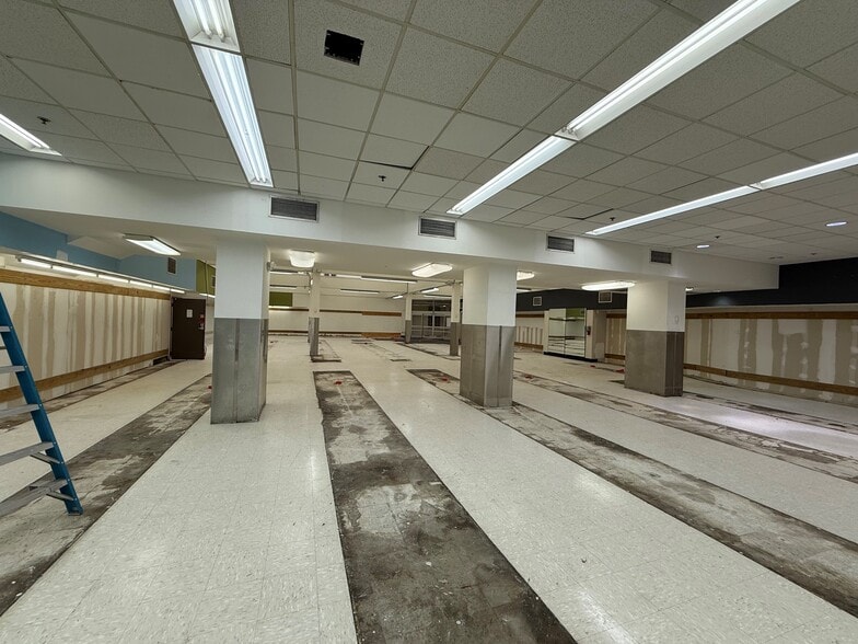 619 Decatur St, New Orleans, LA for lease - Building Photo - Image 2 of 5