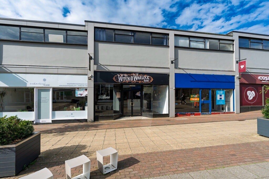 London Rd, Waterlooville for lease Building Photo- Image 1 of 10