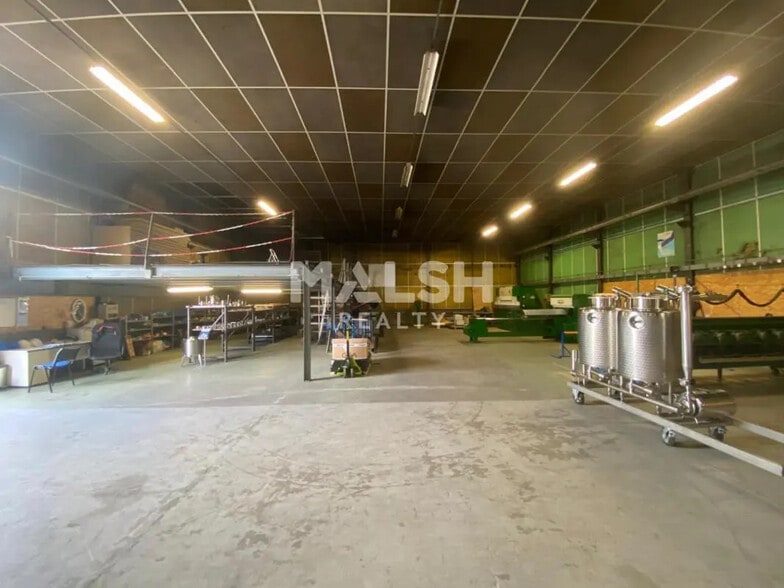 Office in Genay for lease - Building Photo - Image 3 of 8