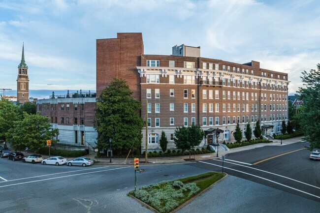 More details for 413-421 Stuart Cir, Richmond, VA - Office for Lease