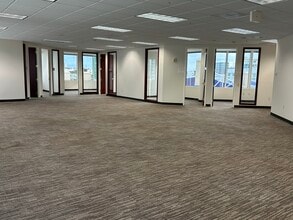 2 N Tamiami Trl, Sarasota, FL à louer Photo intérieure- Image 1 de 12