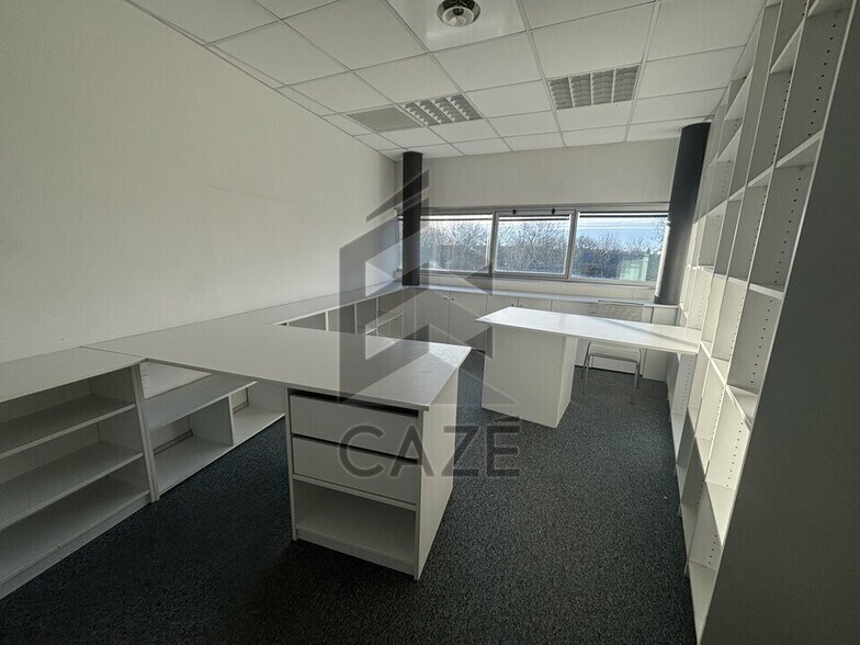 Bureau dans Floirac à louer - Photo intérieure - Image 2 de 4
