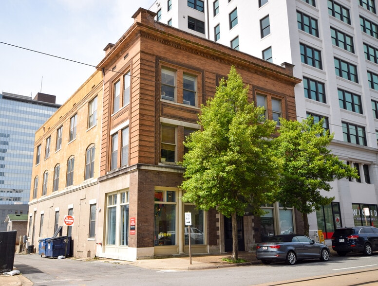 217 W 2nd St, Little Rock, AR à louer - Photo du bâtiment - Image 1 de 6