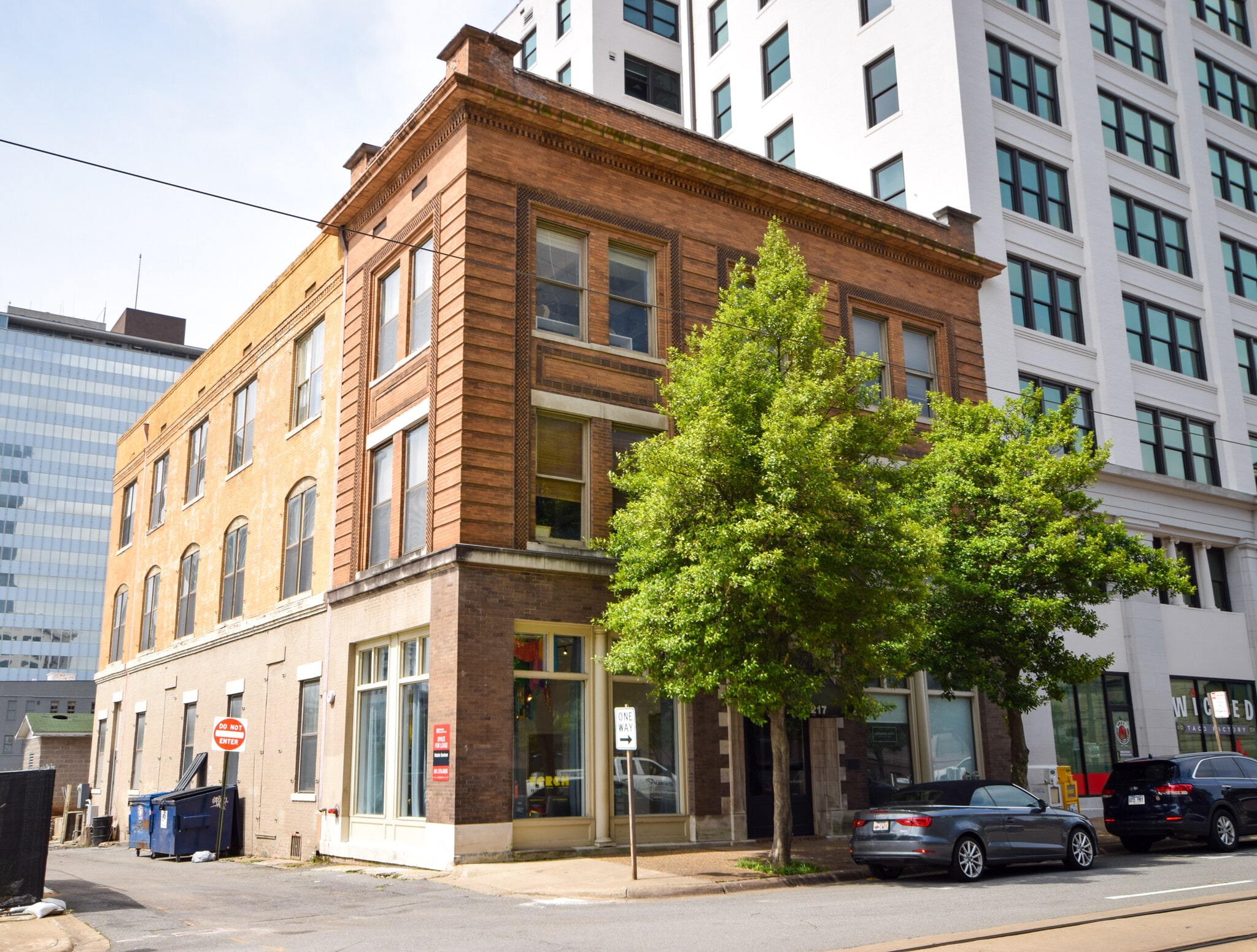 217 W 2nd St, Little Rock, AR for lease Building Photo- Image 1 of 7
