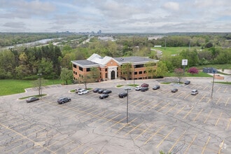 318 River Ridge Dr, Grand Rapids, MI - Aerial map view