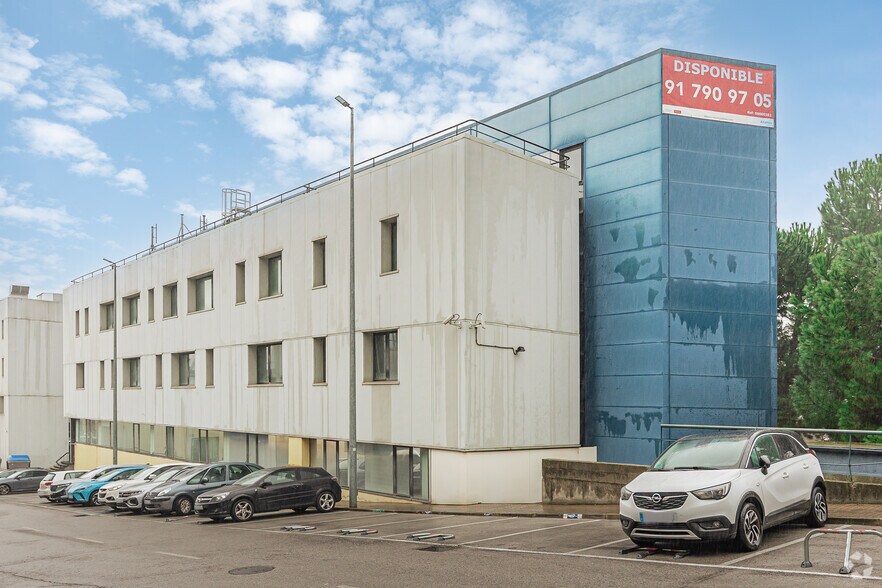 Office in Alcobendas, Madrid for sale - Building Photo - Image 2 of 7