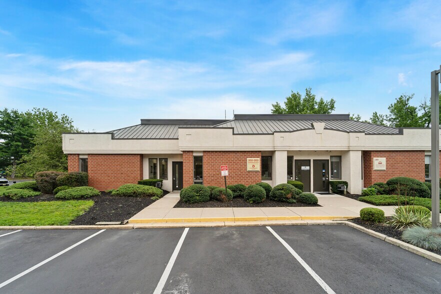 2301 E Evesham Rd, Voorhees, NJ à louer - Photo du bâtiment - Image 2 de 14