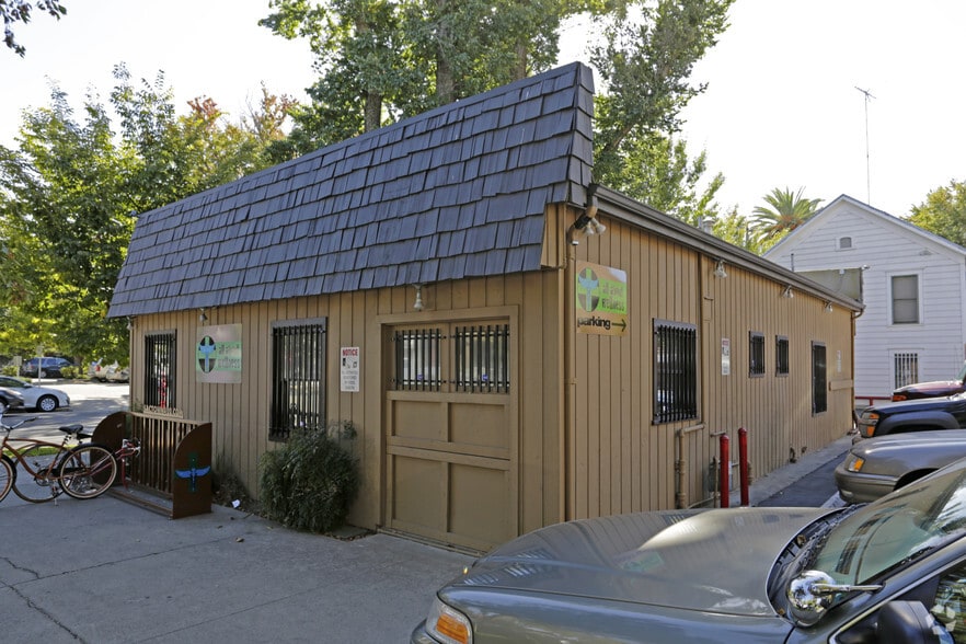 1900 19th St, Sacramento, CA for lease - Building Photo - Image 3 of 4