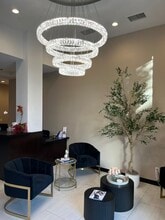 50 N La Cienega Blvd, Beverly Hills, CA for lease Lobby- Image 1 of 12