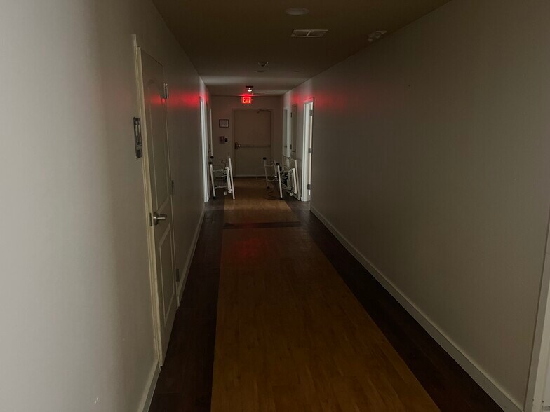 1810 N Washington Ave, Livingston, TX à vendre - Photo du bâtiment - Image 2 de 13