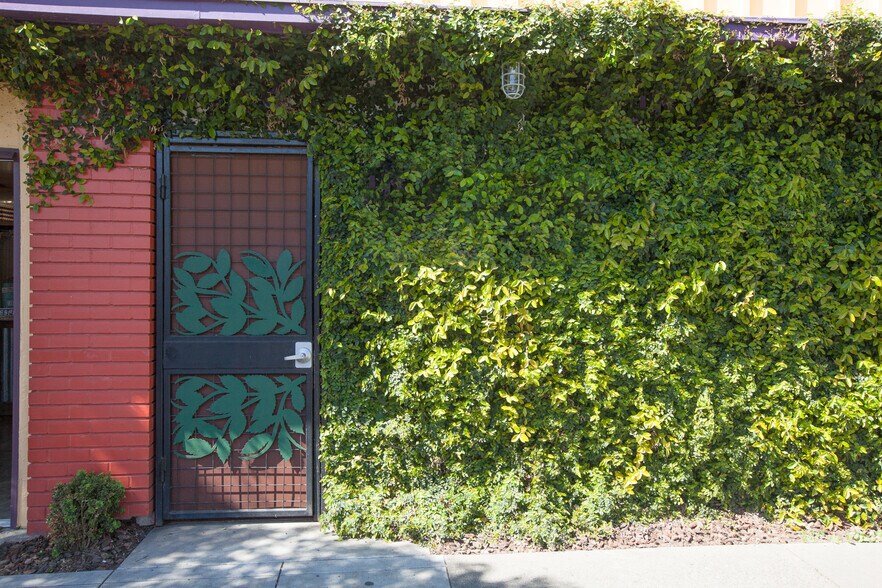1816-1828 29th St, Sacramento, CA à louer - Photo du bâtiment - Image 3 de 7