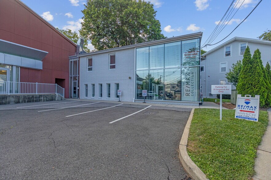 20 Saugatuck Ave, Westport, CT à louer - Photo du bâtiment - Image 1 de 28