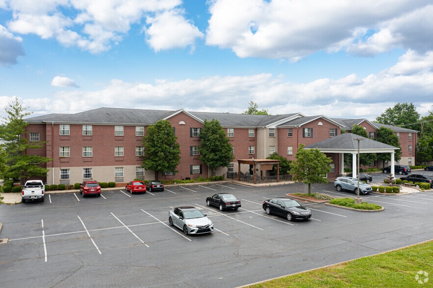 11180 Dowlin Dr, Cincinnati, OH à vendre - Photo principale - Image 1 de 74