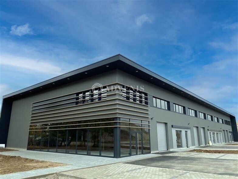 Flex dans Geispolsheim à louer - Photo du bâtiment - Image 1 de 7