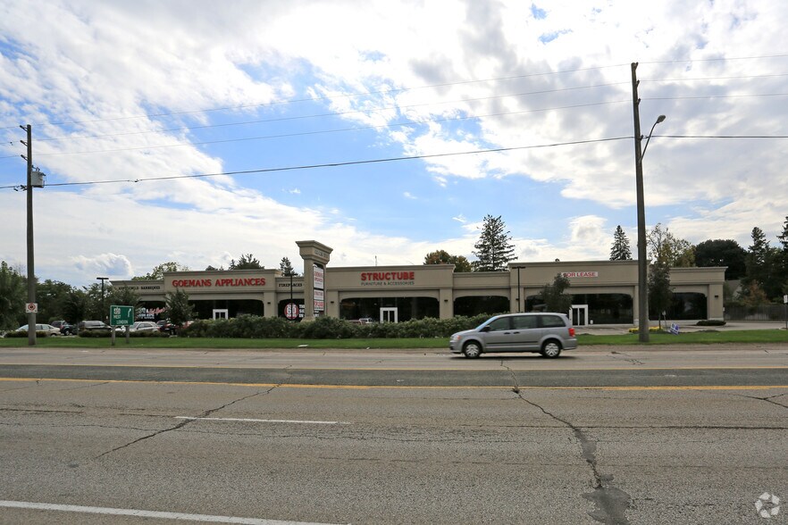 4553 King St E, Kitchener, ON à louer - Photo du bâtiment - Image 2 de 11