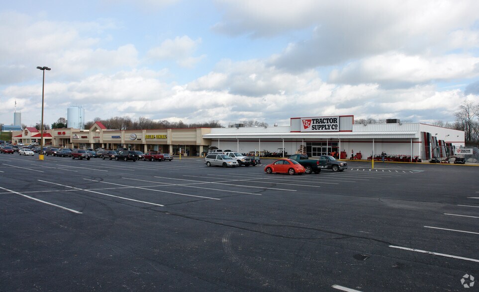 321-355 N 3rd St, Oxford, PA à louer - Photo du bâtiment - Image 2 de 9