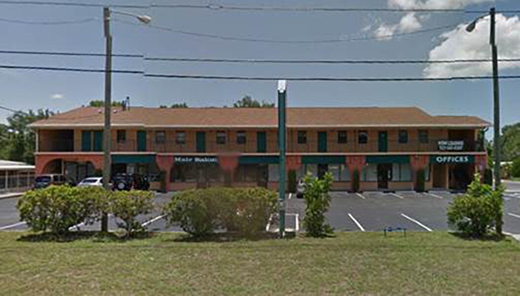 6880 46th Ave N, Saint Petersburg, FL à louer Photo du bâtiment- Image 1 de 3