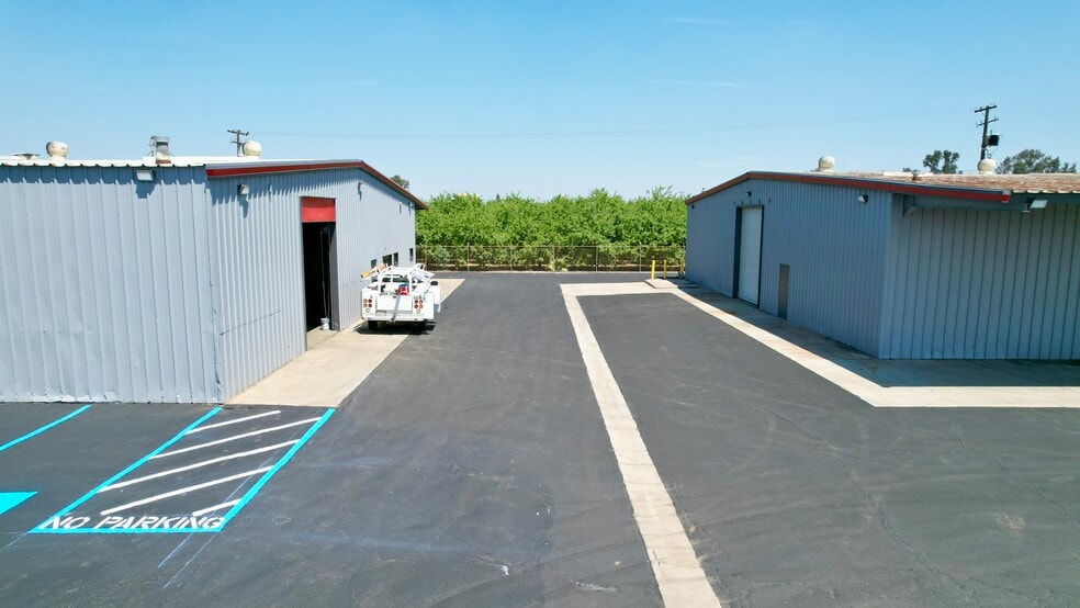 4321 S Chestnut Ave, Fresno, CA for lease - Building Photo - Image 3 of 21