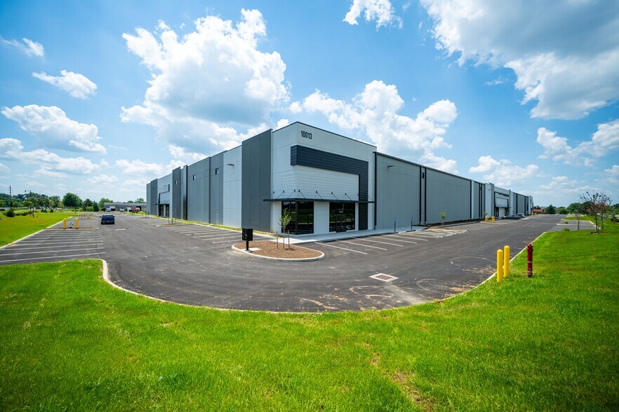 10013 Busey Rd, Canal Winchester, OH à louer - Photo du bâtiment - Image 2 de 10