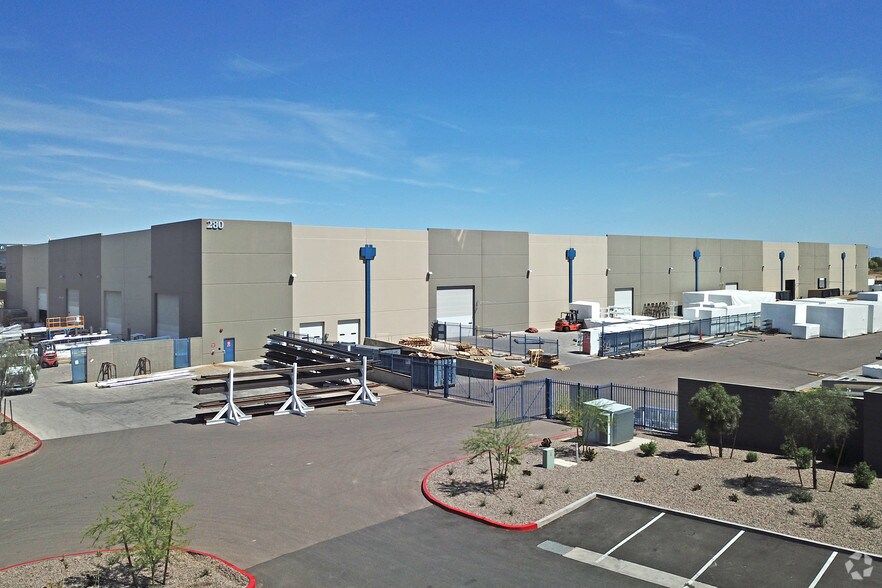 340 E Germann Rd, Gilbert, AZ à louer - Photo du bâtiment - Image 3 de 6