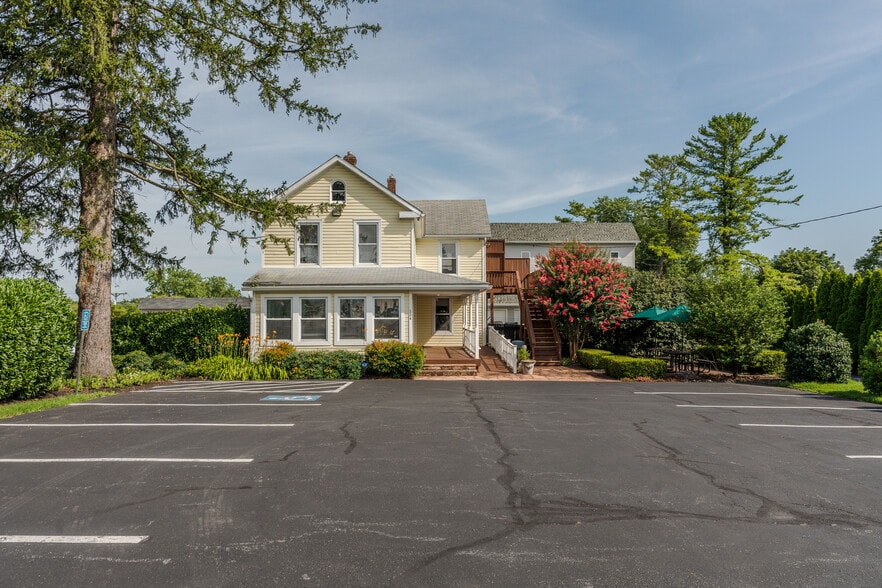 134 Cockeysville Rd, Cockeysville, MD à louer - Photo du bâtiment - Image 1 de 26