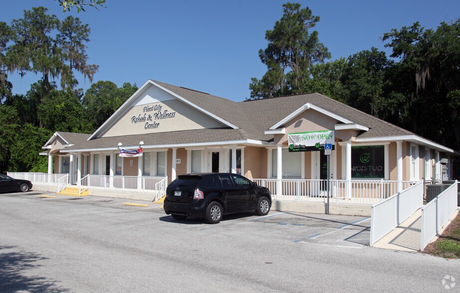 1503 S Alexander St, Plant City, FL à vendre - Photo du bâtiment - Image 2 de 7