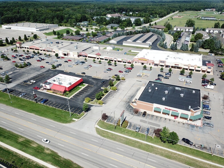 301 Maplewood Dr, Greenville, MI for lease - Building Photo - Image 3 of 4