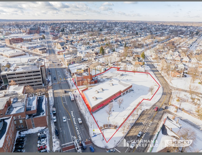 4240 Pearl Rd, Cleveland, OH for sale - Building Photo - Image 2 of 4