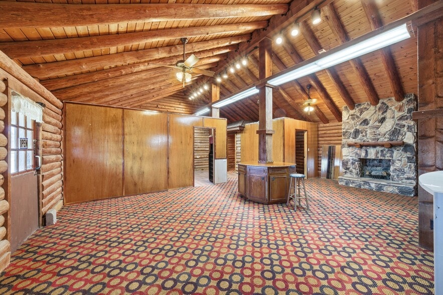 901 N Valley Mills Dr, Waco, TX for lease - Interior Photo - Image 2 of 5
