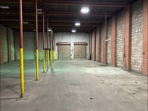 108 Rush St, Mount Holly, NC for lease Interior Photo- Image 2 of 11