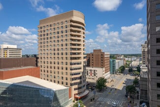 Plus de détails pour 109 N Main St, Dayton, OH - Multi-résidentiel à vendre