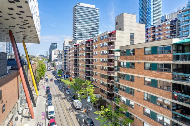 More details for 89-105 Mccaul St, Toronto, ON - Multifamily for Sale