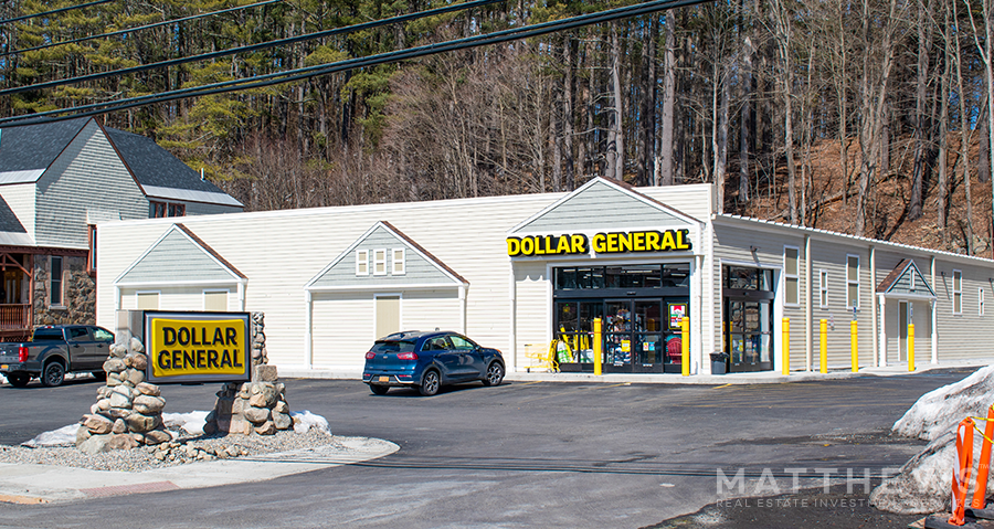 3760 Main St, Warrensburg, NY for sale - Building Photo - Image 1 of 1