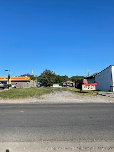 317 N Water Ave, Tahlequah, OK à vendre - Photo du bâtiment - Image 2 de 2