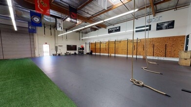 4007 Paramount Blvd, Lakewood, CA for lease Interior Photo- Image 1 of 7