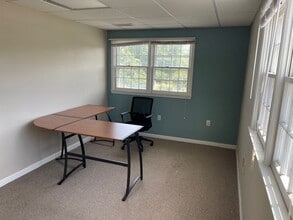 755 Main St, Monroe, CT à louer Photo intérieure- Image 1 de 1