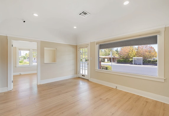 1745 Jefferson St, Napa, CA à vendre - Photo intérieure - Image 3 de 6