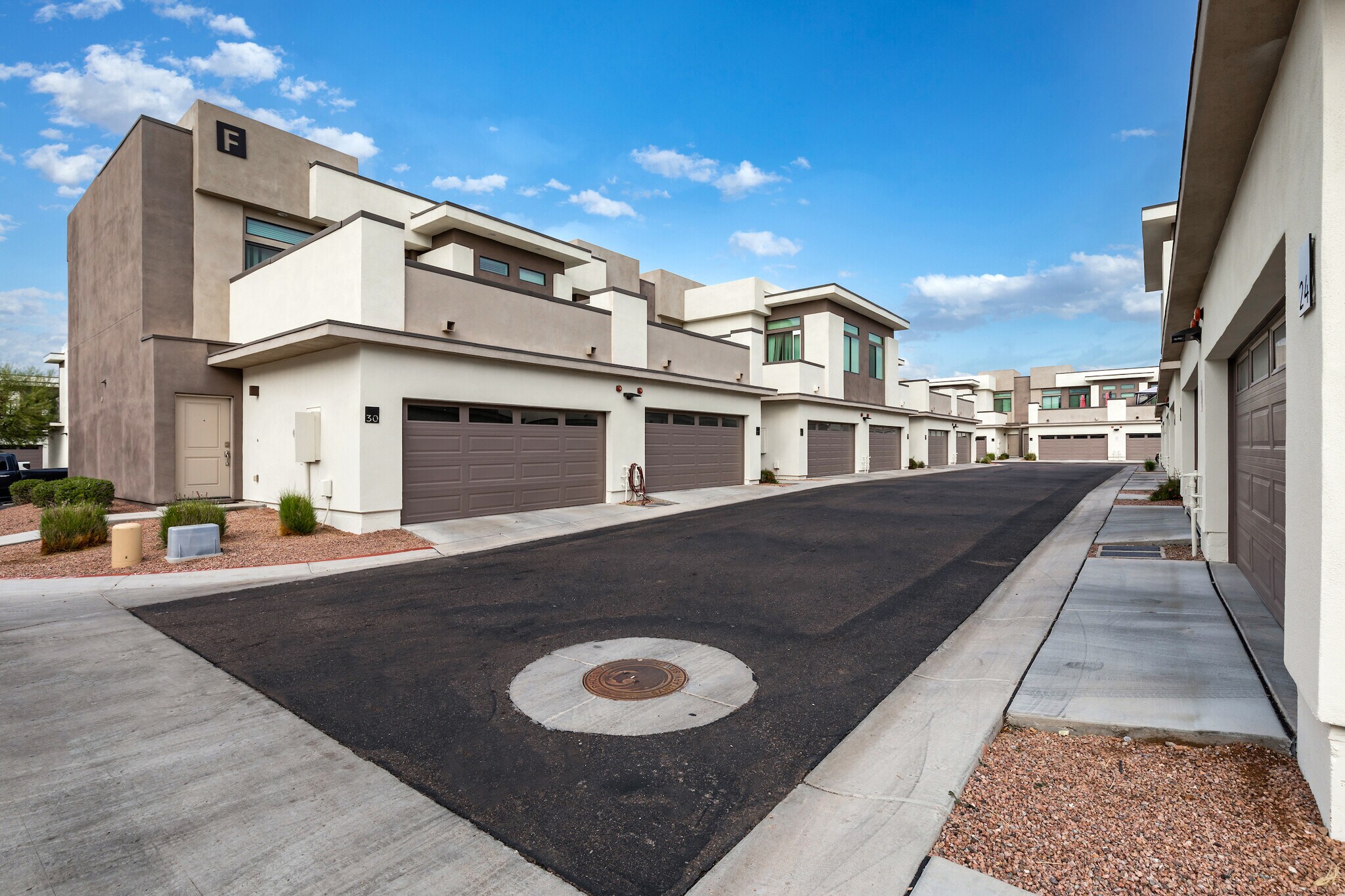 2015 N 50th St, Phoenix, AZ à vendre Photo principale- Image 1 de 6