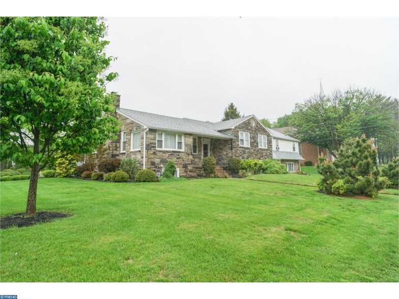 1 N Ormond Ave, Havertown, PA à louer - Photo du bâtiment - Image 2 de 20