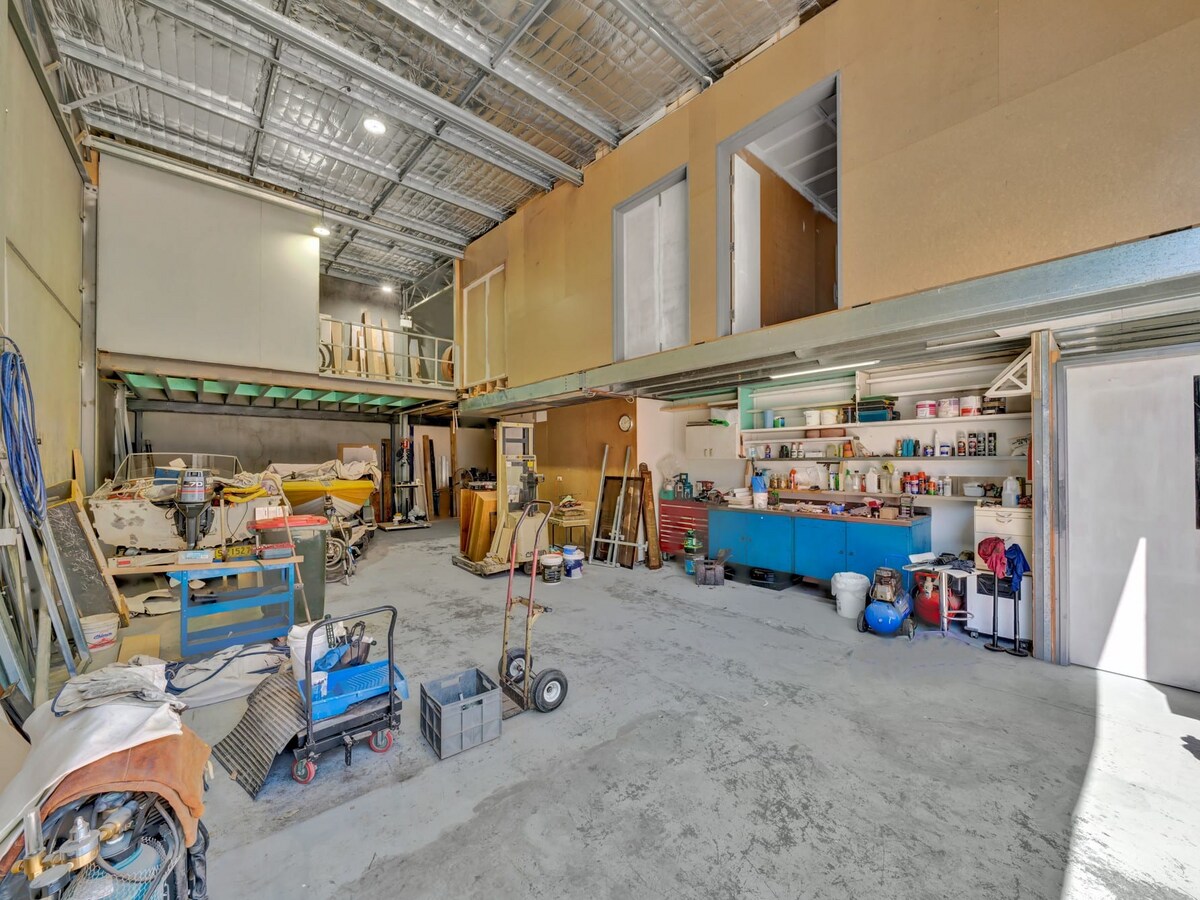 19 Newbridge Rd, Berkeley Vale, NSW 2261 - Unité 1 -  - Photo intérieure - Image 1 of 6