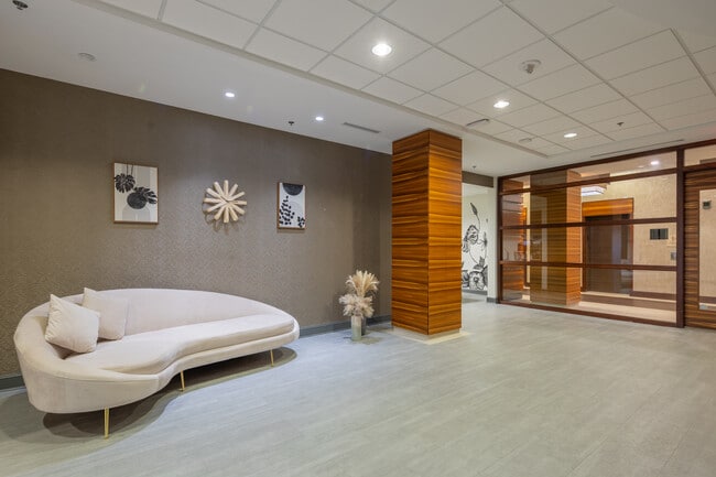 Plus de détails pour 1501 Main St, Columbia, SC - Coworking à louer