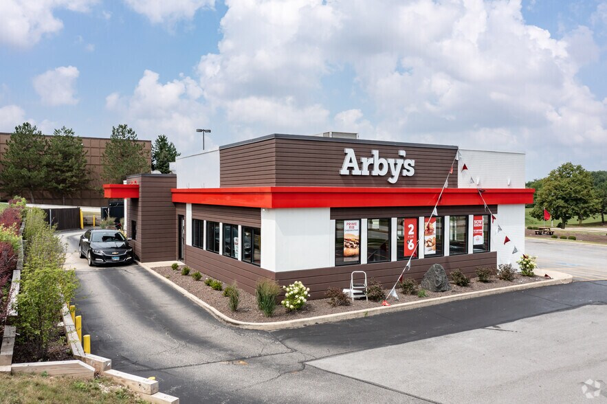 2920-2970 Finley Rd, Downers Grove, IL à louer - Photo du bâtiment - Image 3 de 8