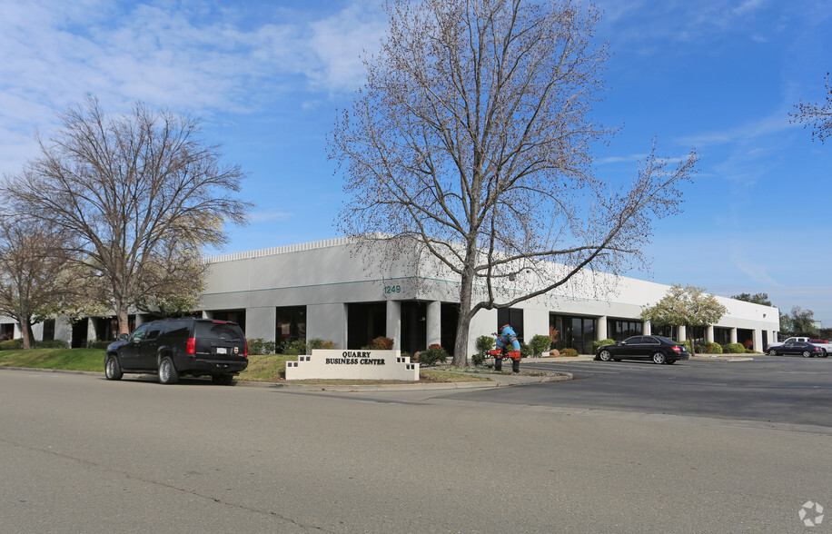 1241 Quarry Ln, Pleasanton, CA for lease - Building Photo - Image 1 of 11